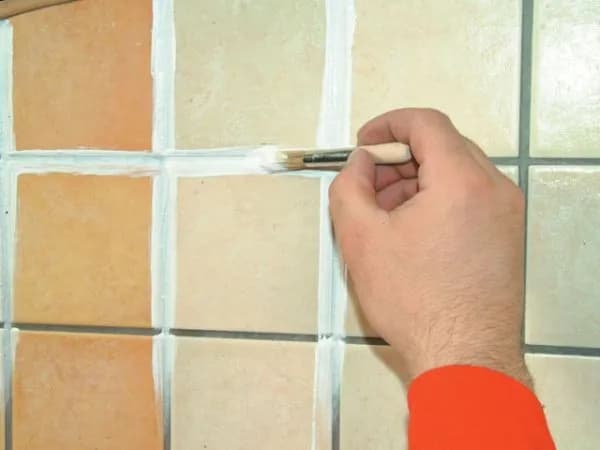 Jak odnowić fugi w glazurze: skuteczne metody czyszczenia i renowacji Jak odnowić fugi w glazurze: skuteczne metody czyszczenia i renowacji