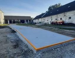 Jak dokładnie obliczyć ile waży wylewka betonowa: praktyczny poradnik