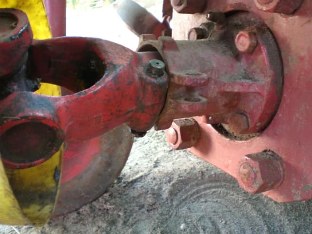 Jak prawidłowo wymienić łożyska w glebogryzarce: kompletna instrukcja naprawy Jak prawidłowo wymienić łożyska w glebogryzarce: kompletna instrukcja naprawy