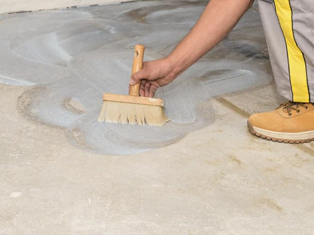 Dlaczego gruntowanie wylewki samopoziomującej jest kluczowe dla trwałości Dlaczego gruntowanie wylewki samopoziomującej jest kluczowe dla trwałości