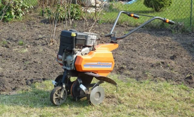 Jakie paliwo do glebogryzarki - najważniejsze zasady bezpiecznego tankowania Jakie paliwo do glebogryzarki - najważniejsze zasady bezpiecznego tankowania